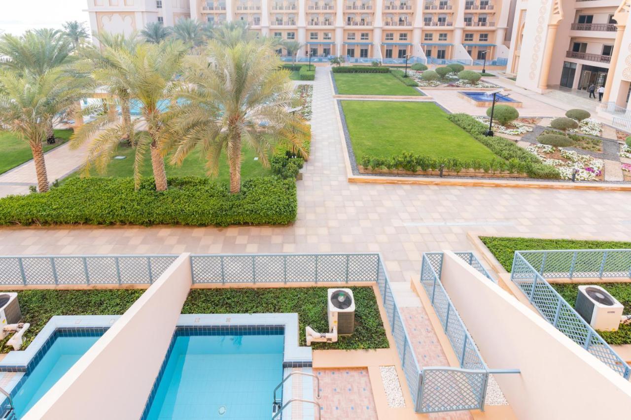 Globalstay At Sarai Apartments Beachfront Paradise With Pool And Gym Dubaj Zewnętrze zdjęcie